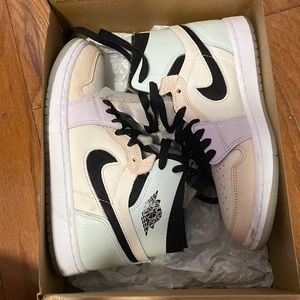 Women’s Air Jordan 1 Zoom Air Comfort